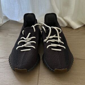 Adidas YEEZY boost 350 v2